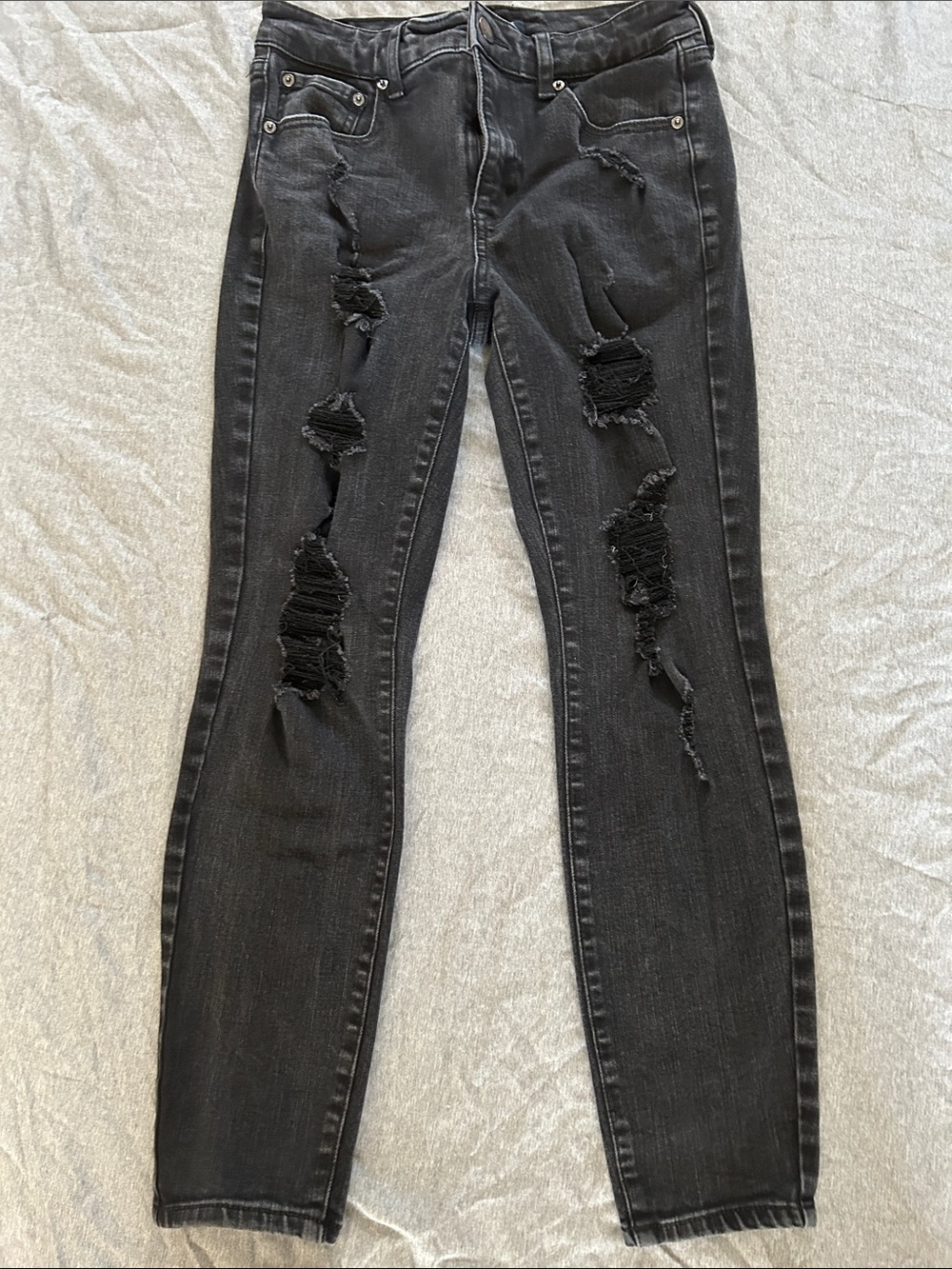 Women’s Aeropostale Distressed Black Skinny Jeans 8 short